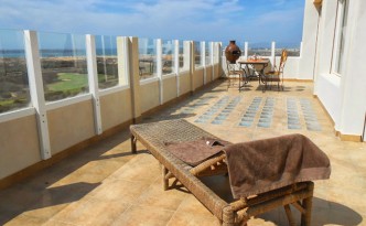 albatros-terrasse2-332x205